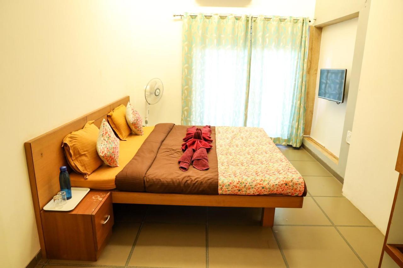 Surya Kiran Miramar Bed & Breakfast Panaji Exterior photo