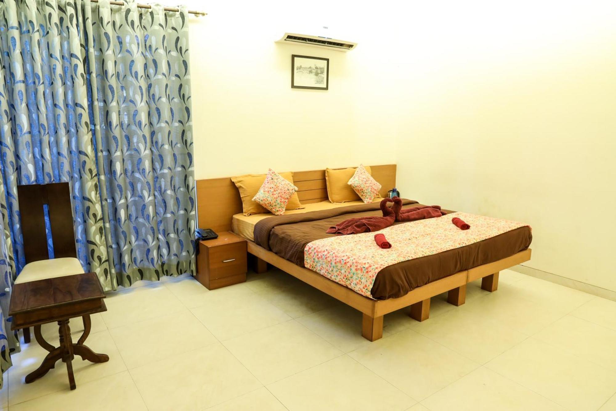 Surya Kiran Miramar Bed & Breakfast Panaji Room photo