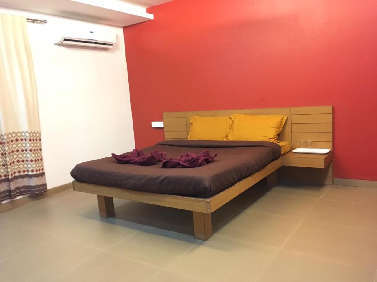 Surya Kiran Miramar Bed & Breakfast Panaji Exterior photo